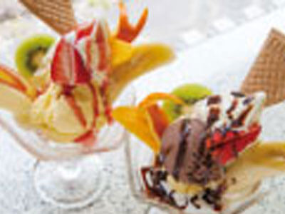 喫茶セルフのパフェ